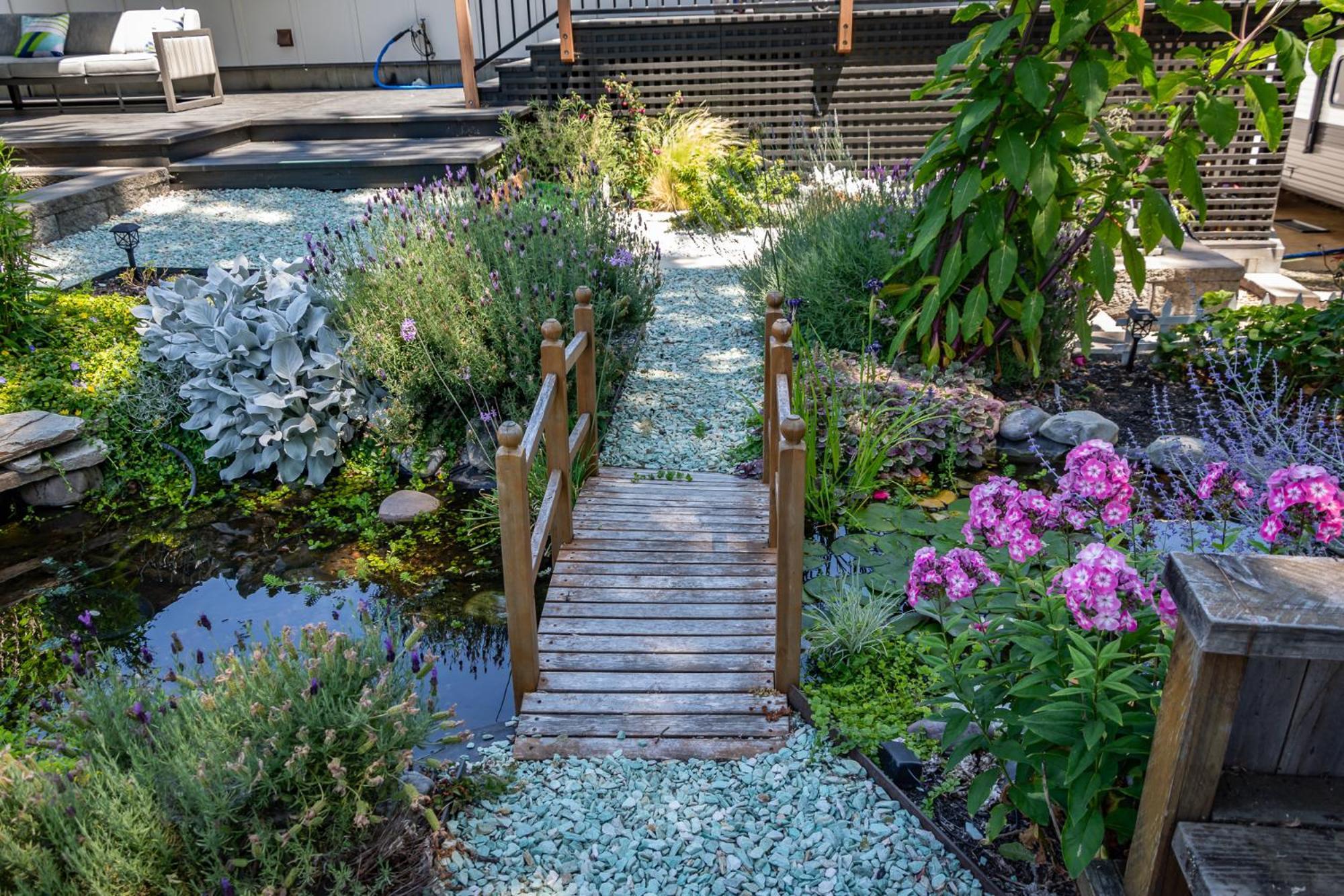 Chic Rv Retreat, Stunning Yard In Roseburg 호텔 외부 사진
