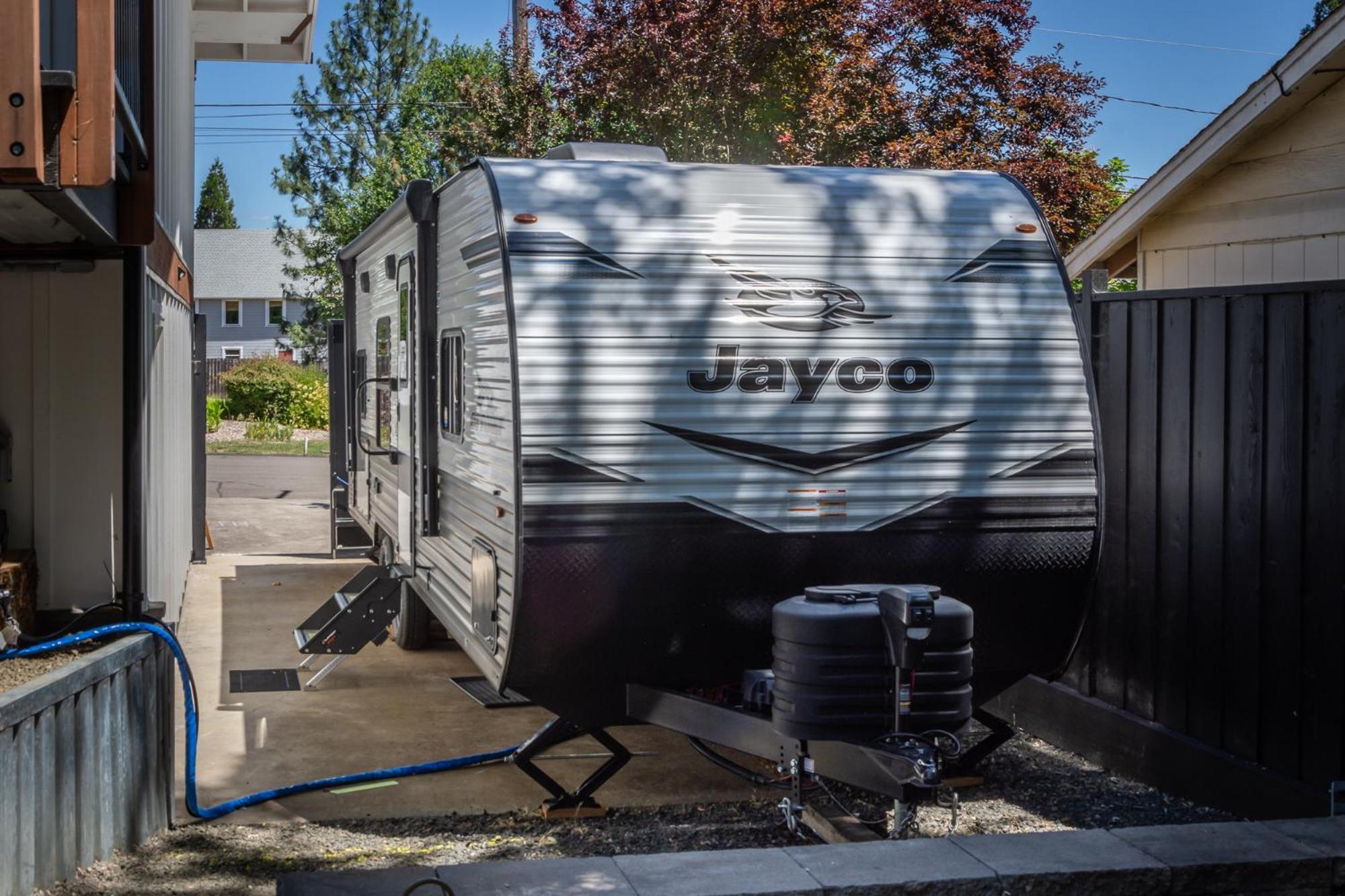 Chic Rv Retreat, Stunning Yard In Roseburg 호텔 외부 사진